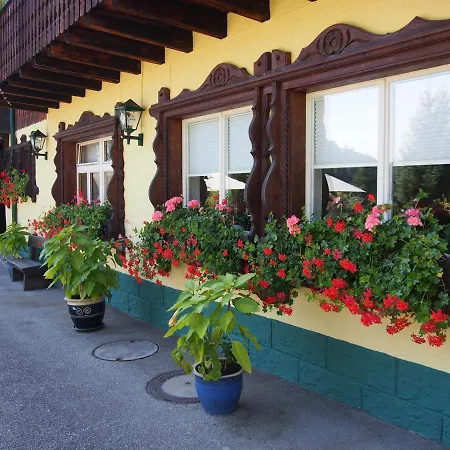 بيت ضيافة Landgasthof Loewen
