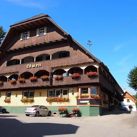 بيت ضيافة Landgasthof Loewen