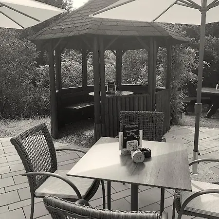 بيت ضيافة Landgasthof Loewen *
