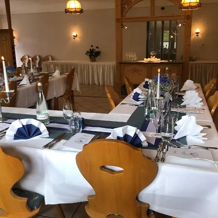 Landgasthof Loewen بيت ضيافة شرامبرغ