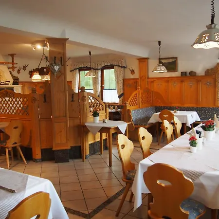 بيت ضيافة Landgasthof Loewen شرامبرغ