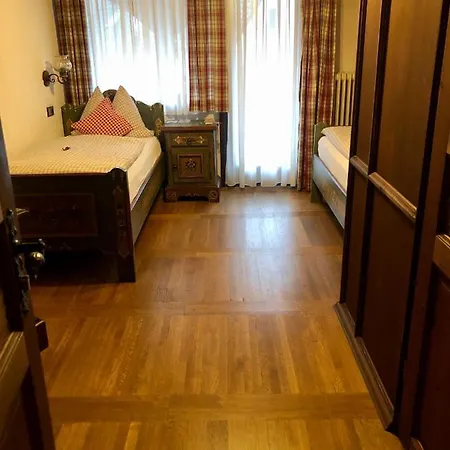 بيت ضيافة Landgasthof Loewen شرامبرغ