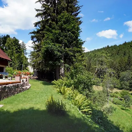 بيت ضيافة Landgasthof Loewen *